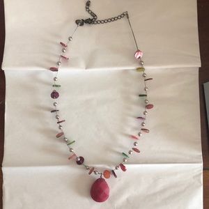 Multi-colored necklace